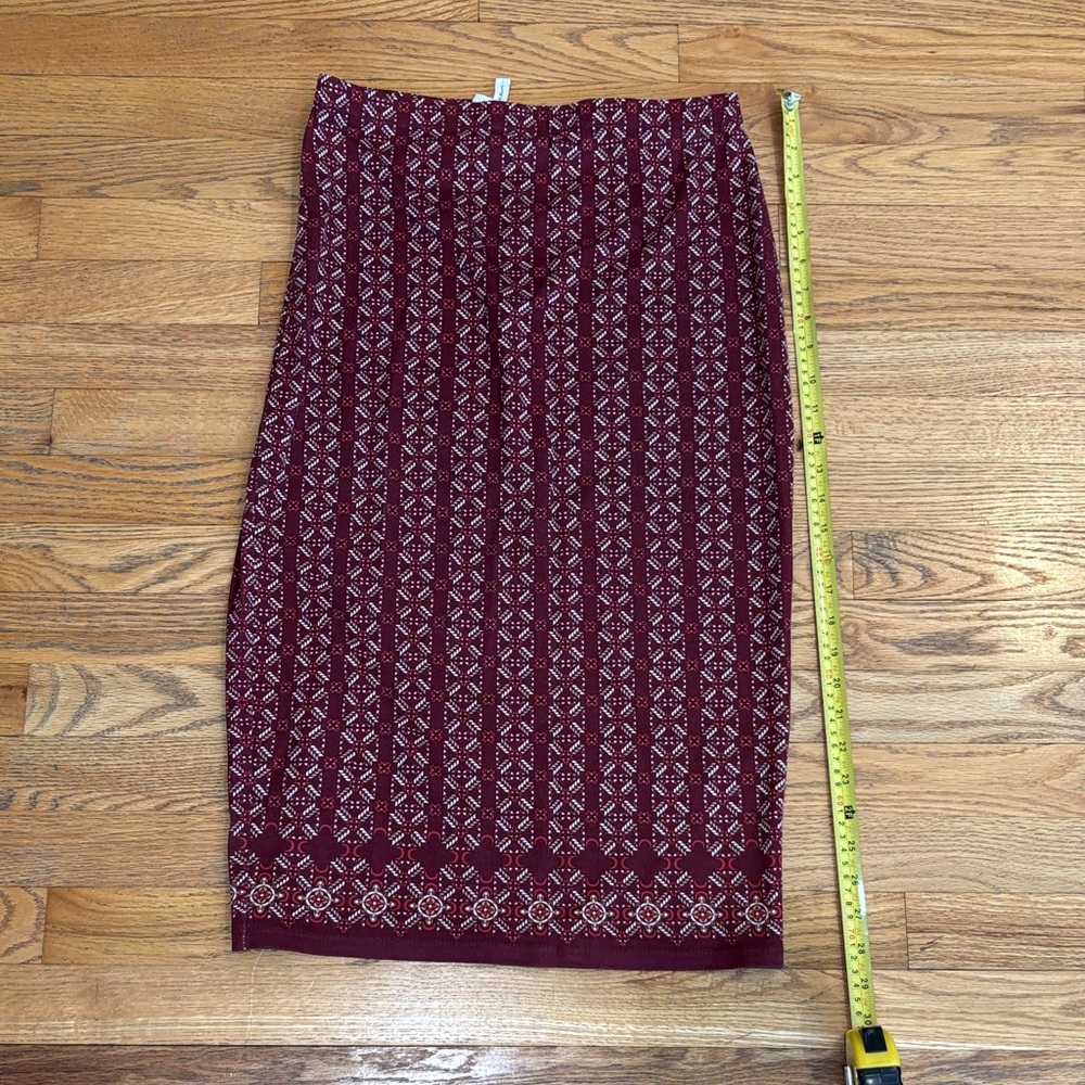 Mac studio size small stretch  pencil skirt